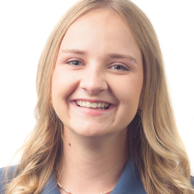 Savannah Wyers headshot